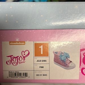 JoJo Siwa sneakers